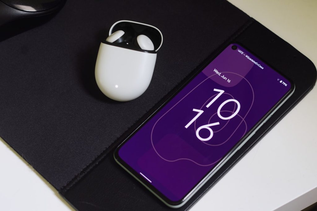 découvrez comment activer la recharge sans fil facilement et rapidement. suivez nos étapes simples pour profiter pleinement de la charge sans câble sur vos appareils compatibles.